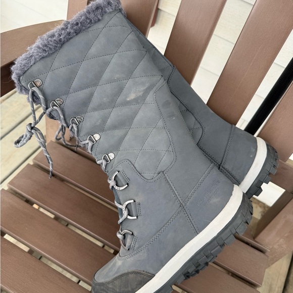BearPaw Women's Gray Quilted Lace-Up Boots - Picture 5 of 8